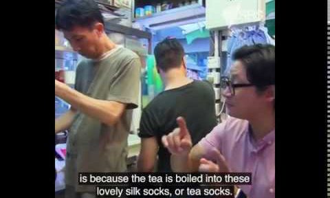 Luke Nguyen’s Meals Walk – Who’s up for a cup of “pantyhose tea”?-