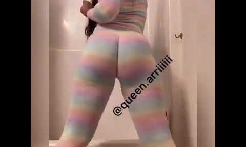 Queen Arri Twerkin in PJs