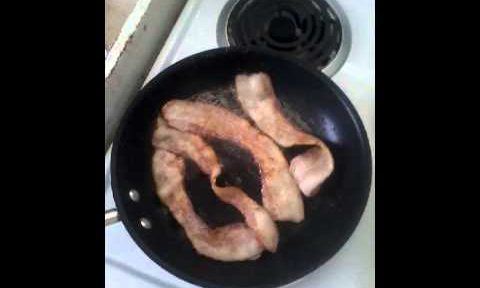 Consume bacon not bagels